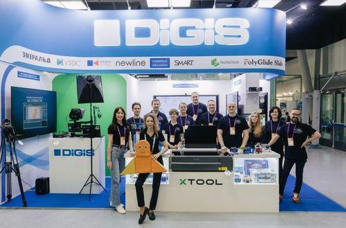 small_team-digis.jpg